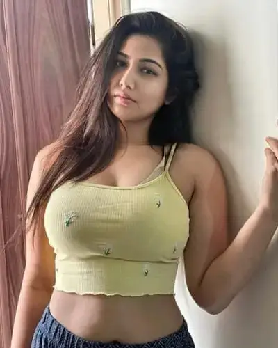 Escorts Kamle